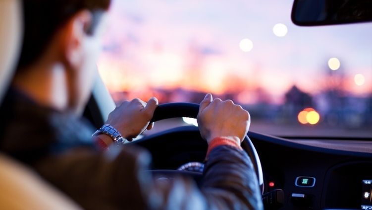 Comida para viajes largos en coche: consejos básicos